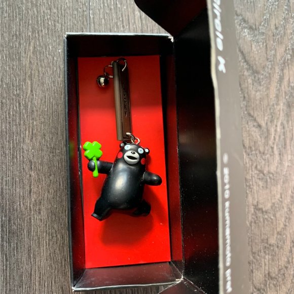 LOT OF 2 KUMAMON CIRCLE K HONG KONG EXCLUSIVE CHARMS - Picture 3 of 8